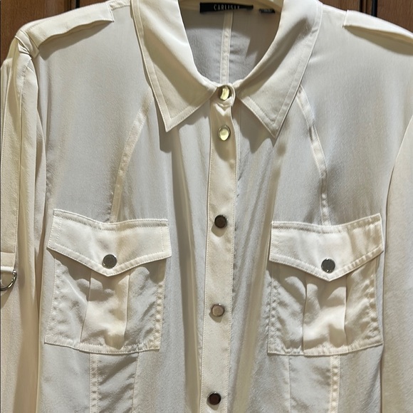 Carlisle Women's silk Cream snap closure Blouse - Picture 4 of 5